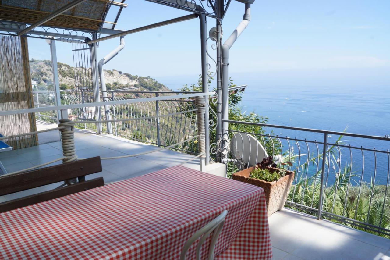 Апартаменты Total Sea View Grimaldi Вентимилья Экстерьер фото